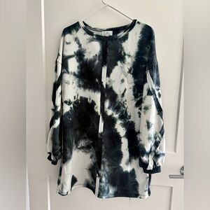 Monochrome Tie-Dye Sweatshirt